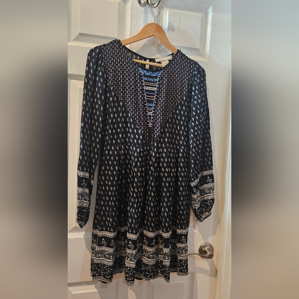 Flying Tomato Black and White Paisley Dress